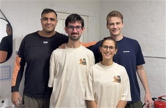 Dansk hundeiv&aelig;rks&aelig;tteri: Fra barndomsvenner til producenter