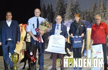 Loke er &Aring;rets Politihund