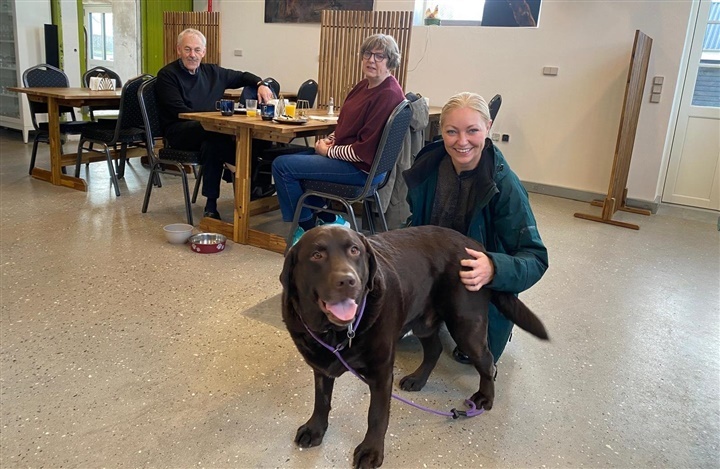 Elliot fortjente fejring p&aring; hundekroen